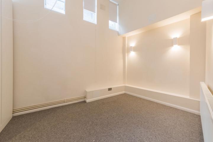 One bedroom warehouse apartment offering loft style features Eagle House, Eagle Wharf Road  , Angel / Shoreditch / Old Street